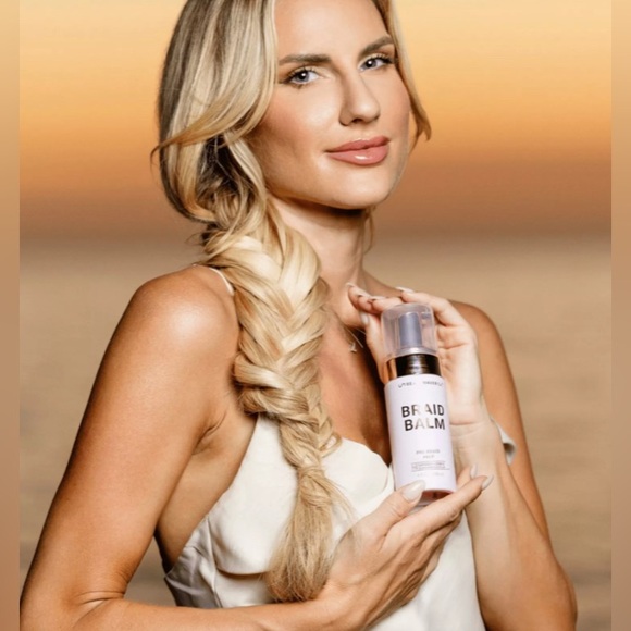 Beachwaver Co. Best-Selling Braid Balm, 4 Oz - Picture 4 of 8